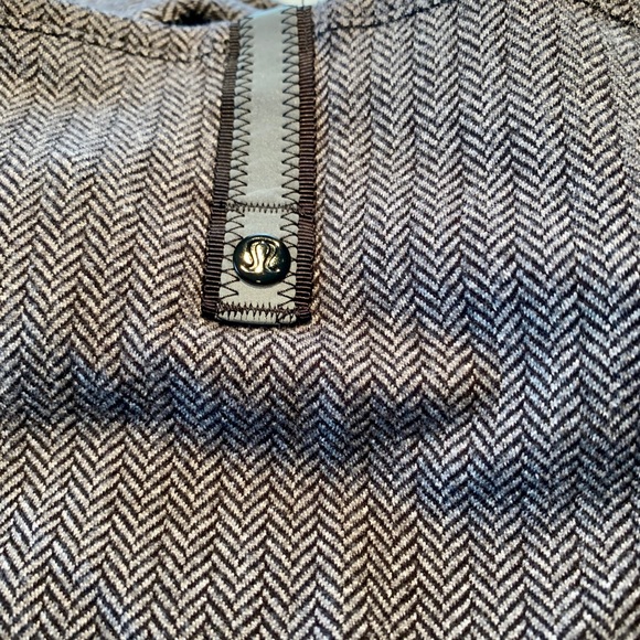 〰️ LULULEMON  VINYASA RULU  〰️ - Picture 3 of 8